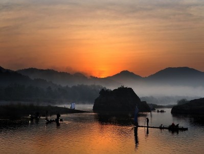 北京建设一个完善的旅游景区标识系统是非常重要的